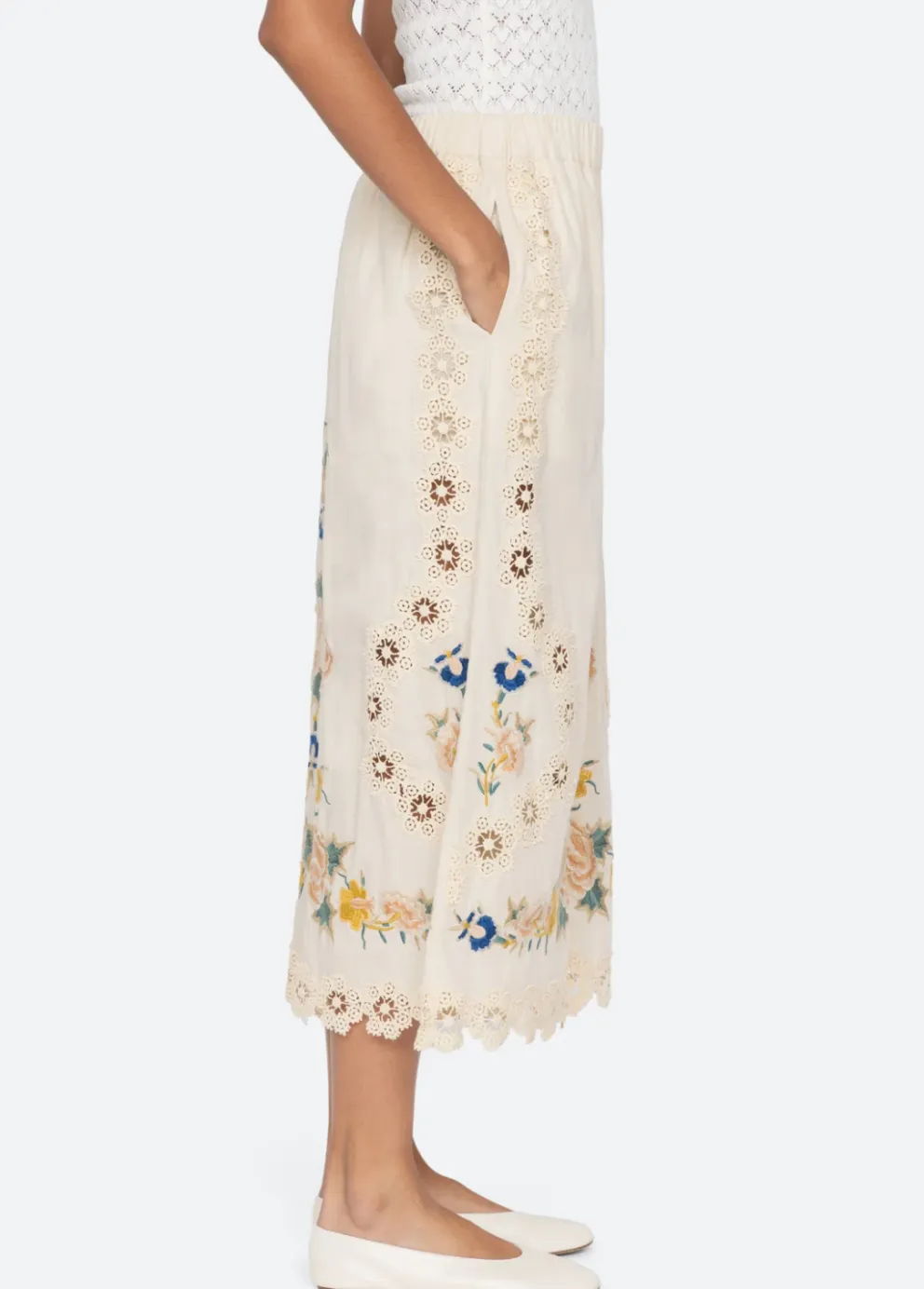 Adonna Embroidery Pants