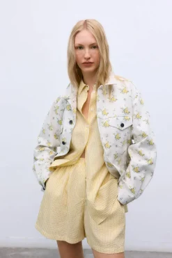 Alheli Woman Short Mimosa Yellow Stripes