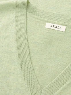 Amara v-neck vest