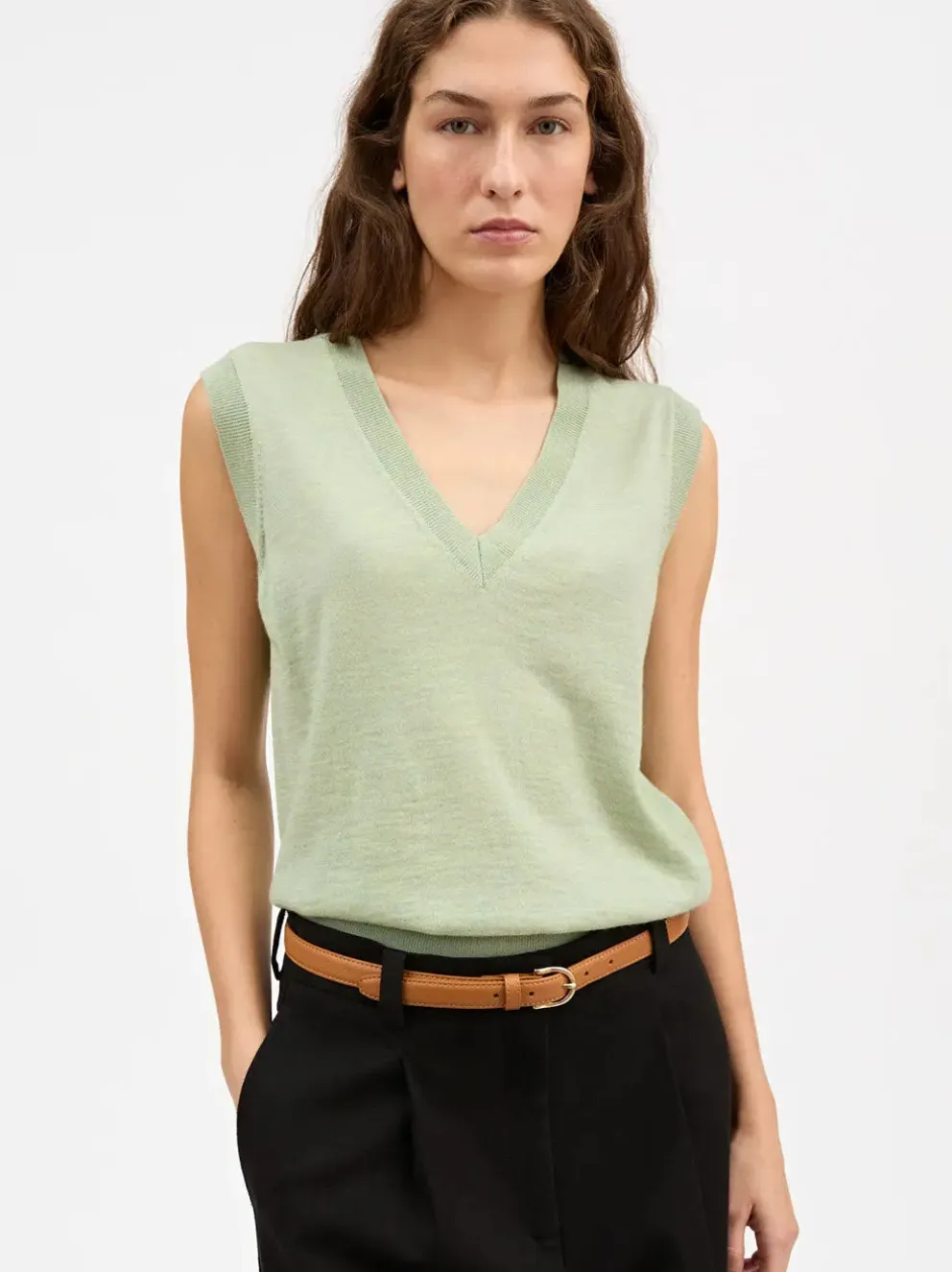 Amara v-neck vest