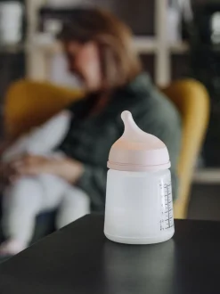 Butelka antykolkowa o regulowanym przepływie Zero Zero 180 ml