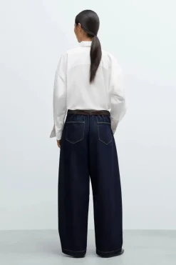 Curved Baggy Jeans