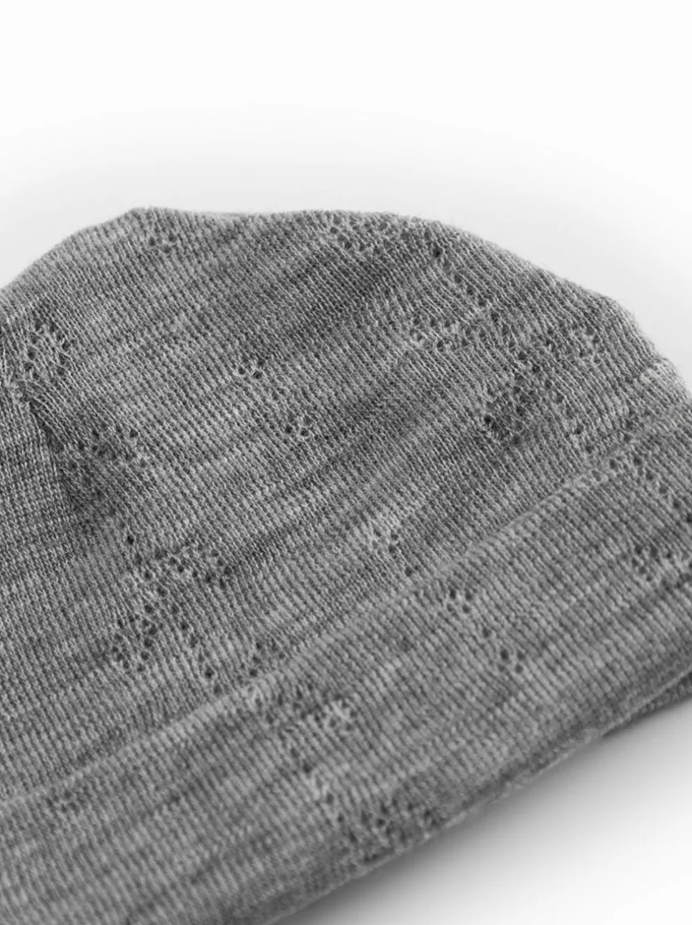 Czapeczka niemowlęca z merino Aiko Pointelle