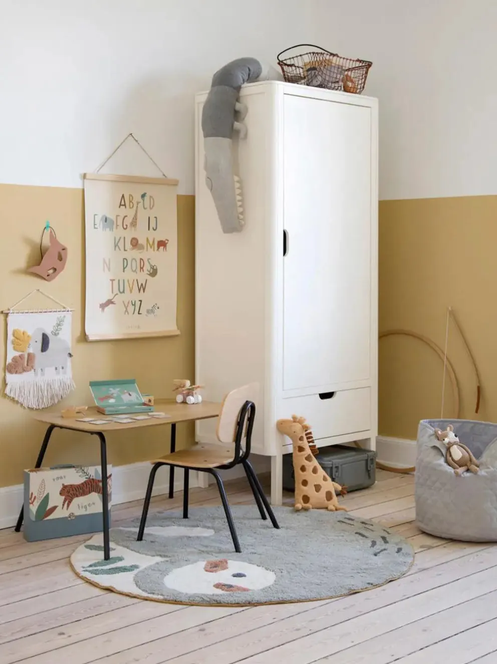 drewniane krzesełko dziecięce Oakee Chair