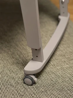 Łóżeczko dostawne na kółkach SnuzPod Studio