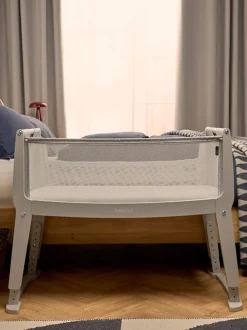 Łóżeczko dostawne na kółkach SnuzPod Studio