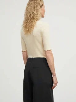 Edie Tee
