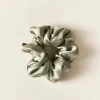 Jedwabna gumka do włosów The Midi Scrunchie