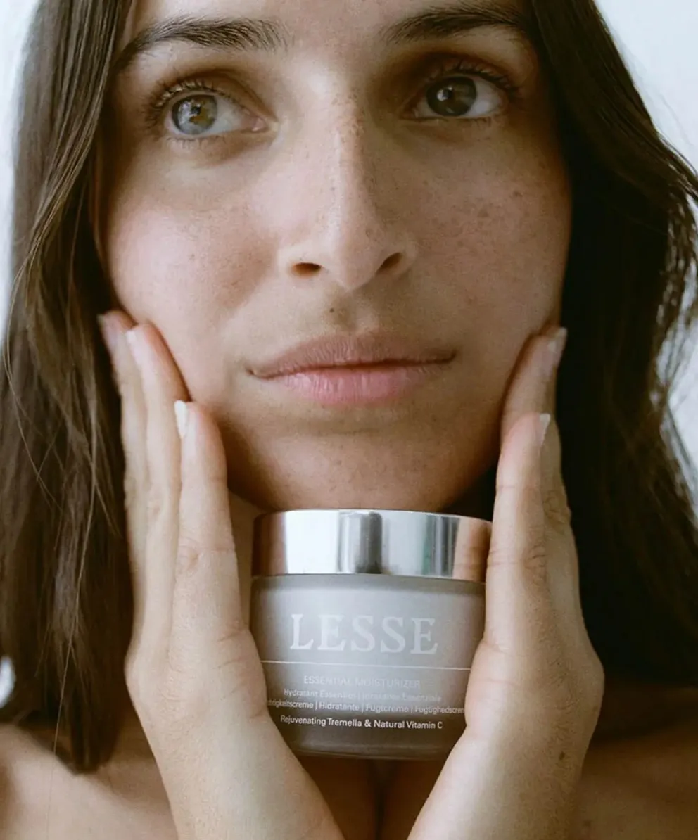 Krem nawilżający z witaminą C Essential Moisturizer