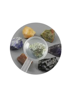 mały archeolog skały i minerały