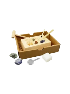 mały archeolog skały i minerały