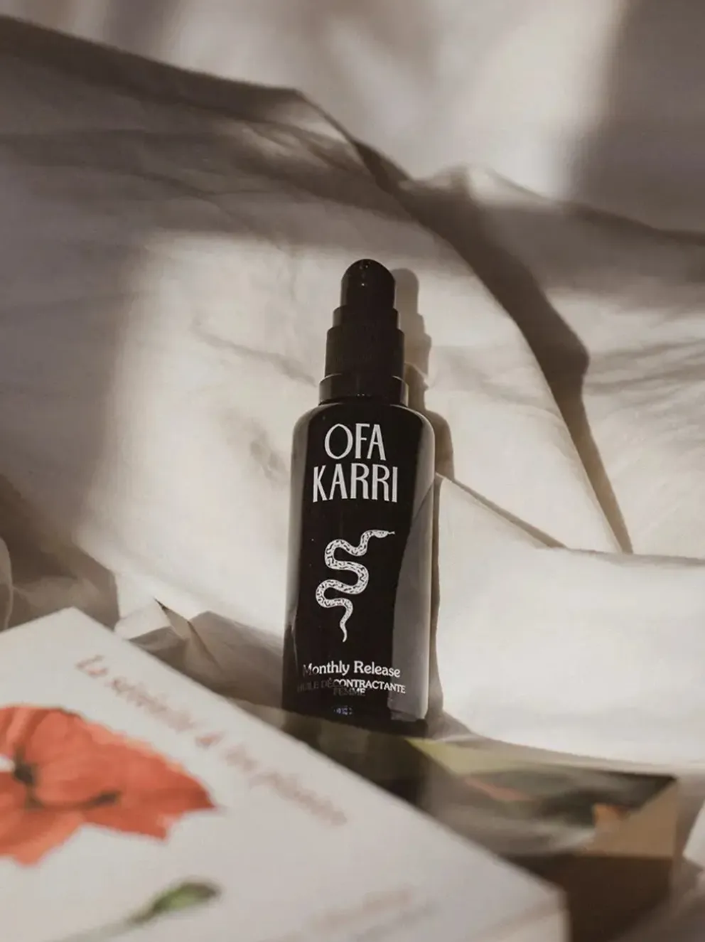Olejek do masażu na bóle menstruacyjne Monthly Release