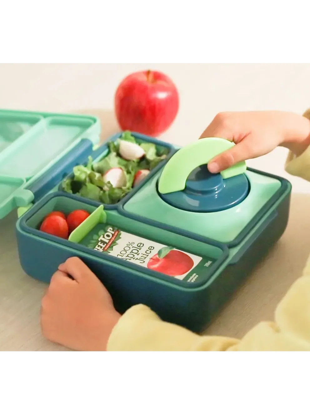 OmieBox lunchbox z termosem i przegródkami