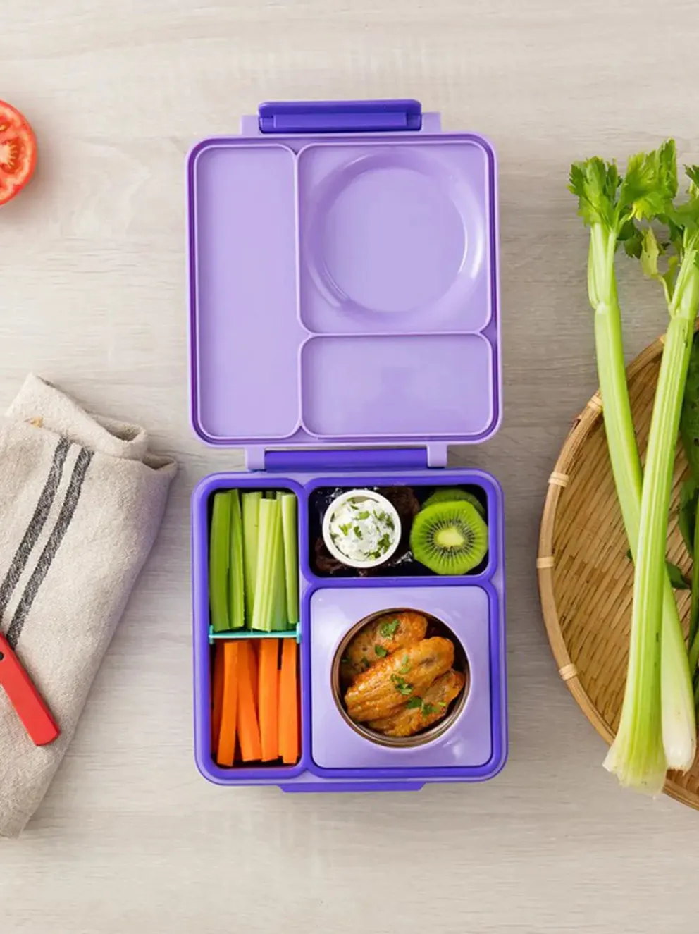 OmieBox lunchbox z termosem i przegródkami