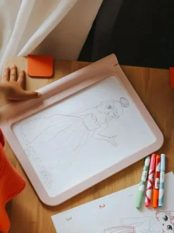 Podświetlany tablet do nauki rysowania mody