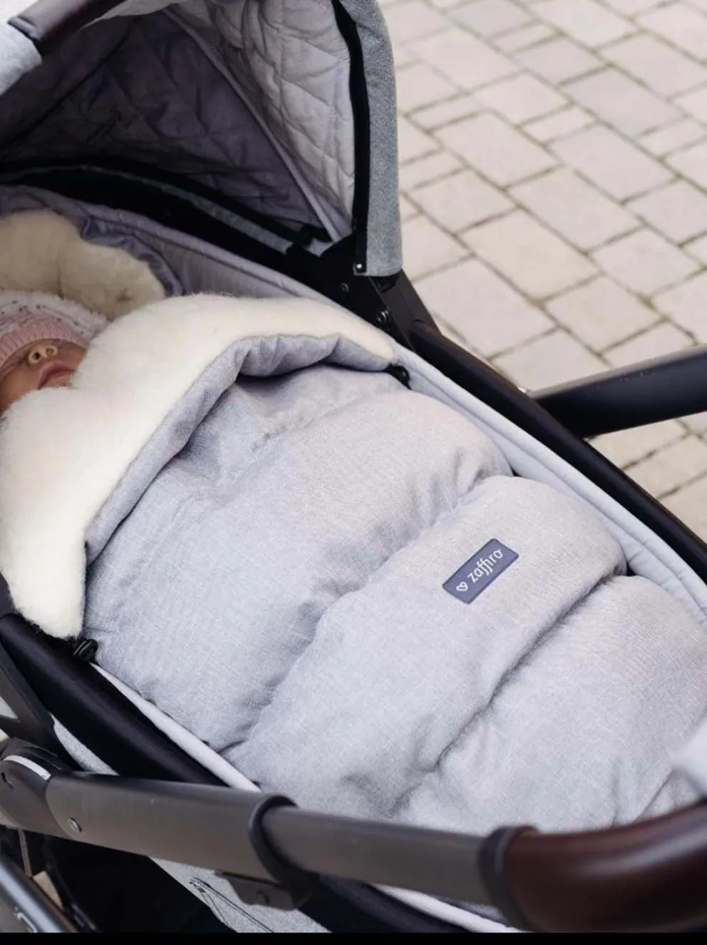 Powiększany śpiworek z wełną do wózka iGrow Aspen
