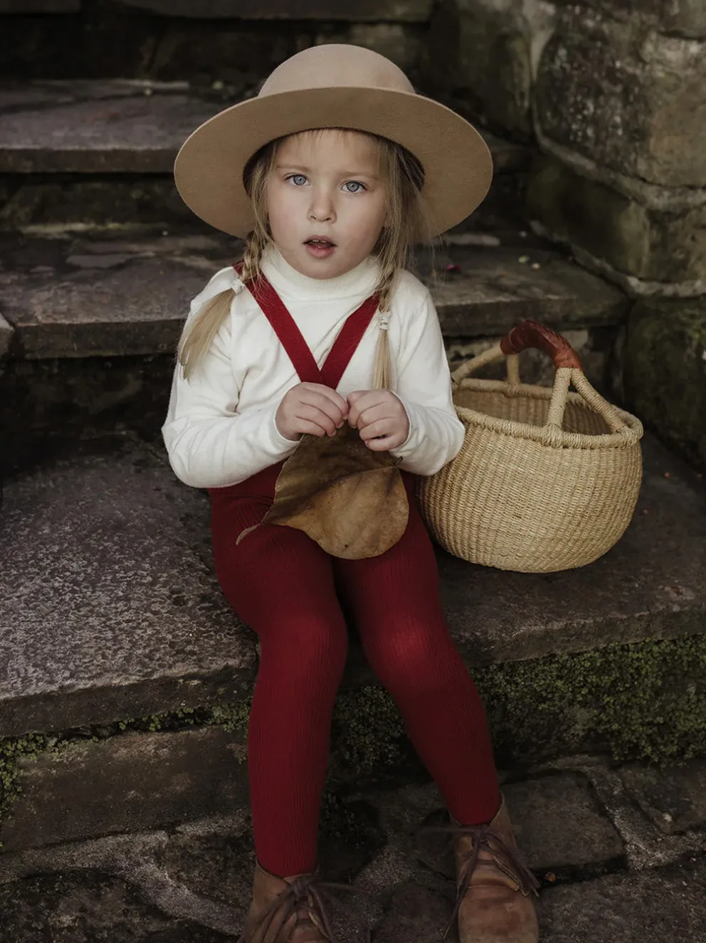rajstopy z organicznej bawełny z szelkami w stylu vintage