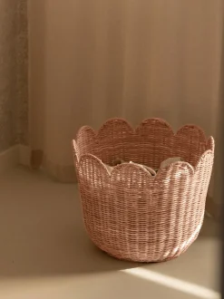 Rattanowy kosz na zabawki Tulip Basket
