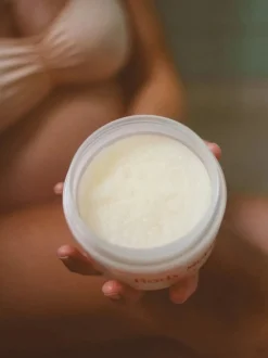 Rewitalizujący peeling cukrowy dla Mam Body Scrub
