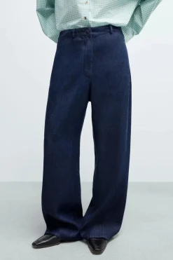 Straight Jeans