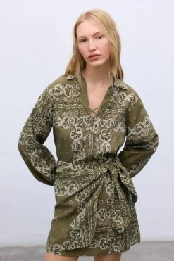 Waterlily Woman Skirt Bandana Print