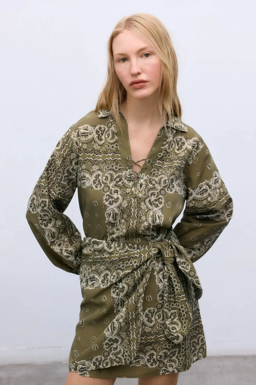 Waterlily Woman Skirt Bandana Print