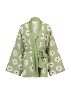 White Lotus Dreams Kimono