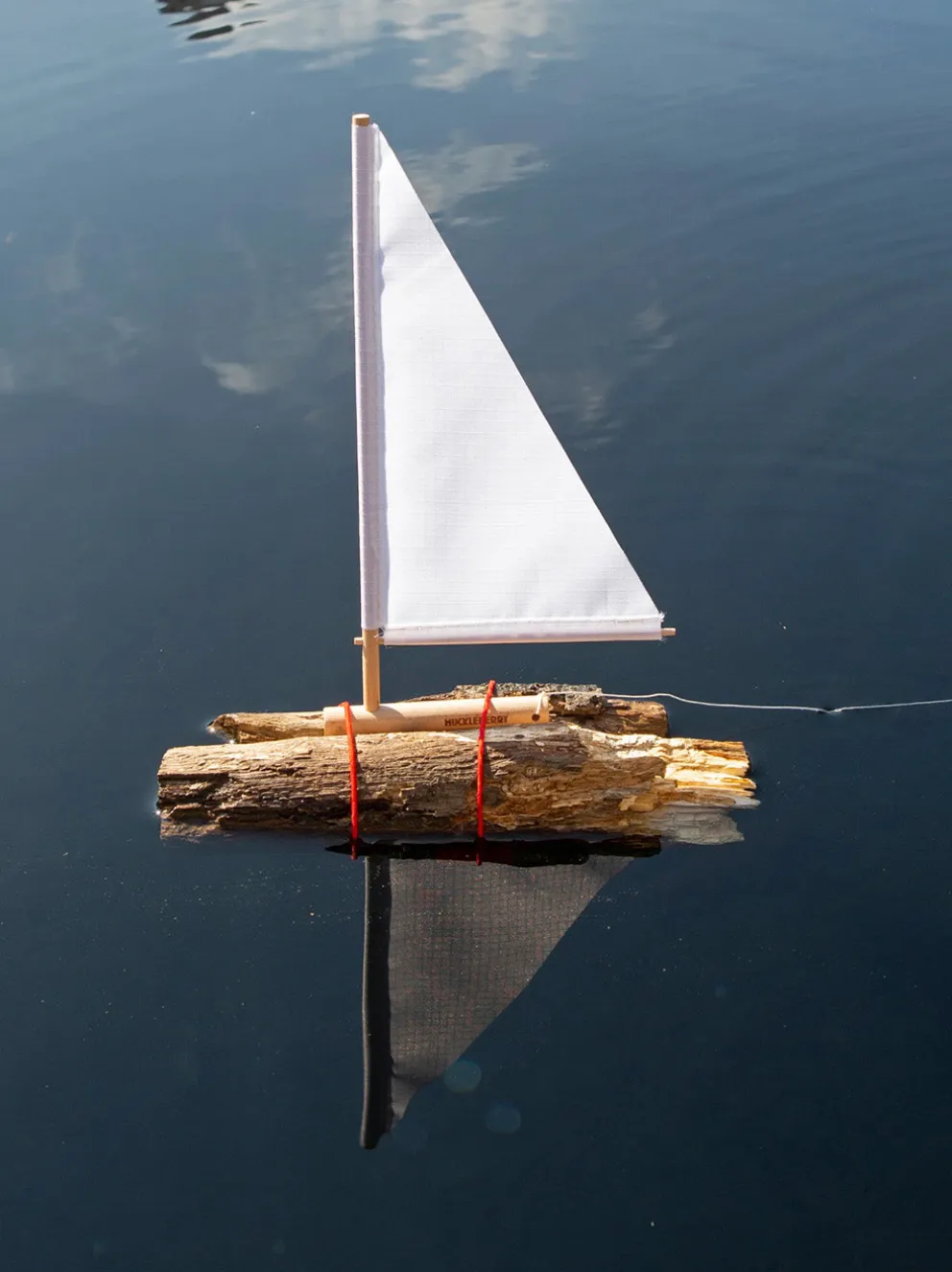 Zestaw majsterkowicza Huckleberry Make Your Own Sailboat